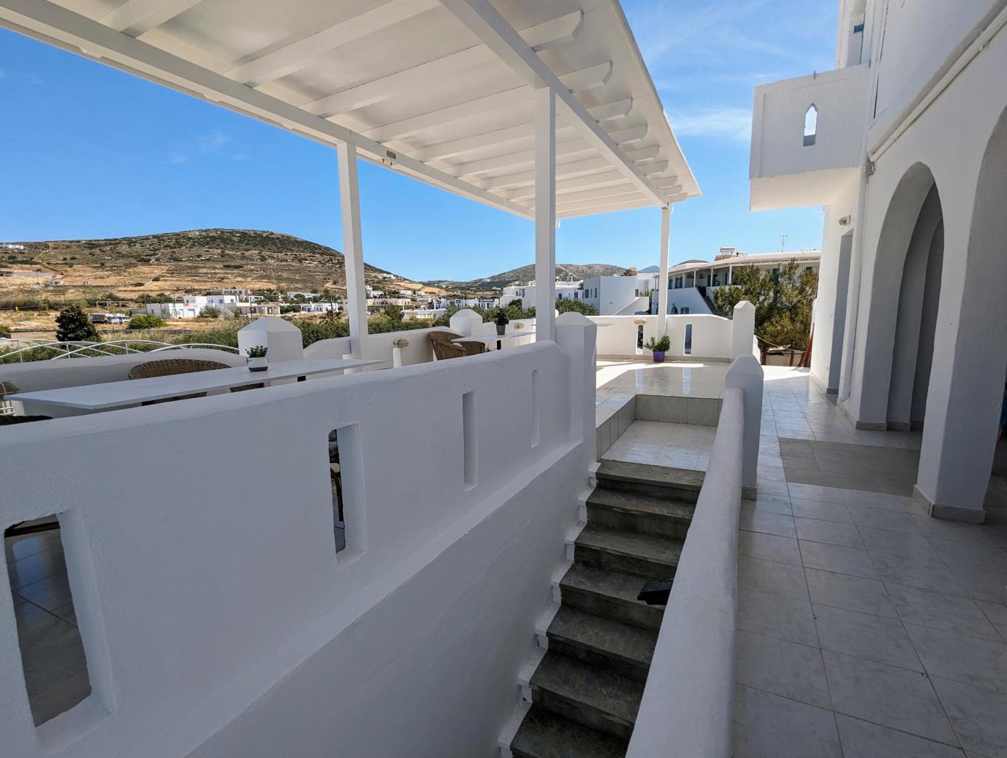 Barbaras Aparthotel Naousa  Exterior photo