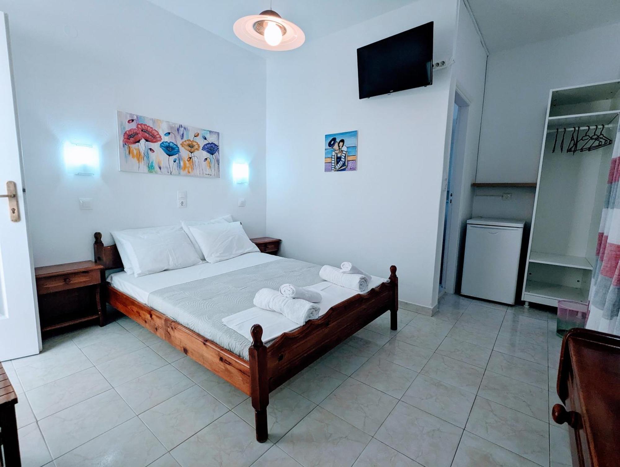 Barbaras Aparthotel Naousa  Exterior photo