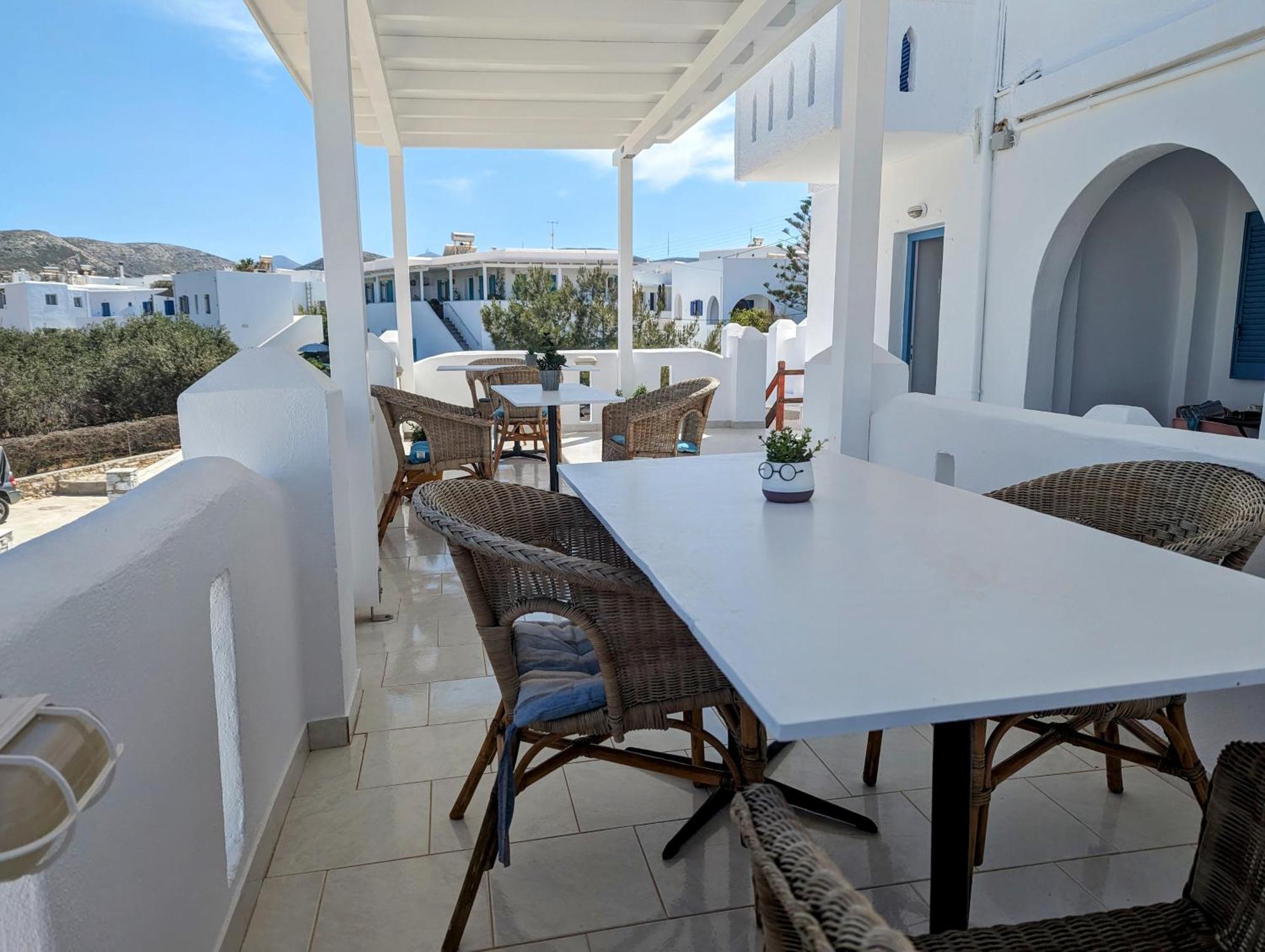 Barbaras Aparthotel Naousa  Exterior photo