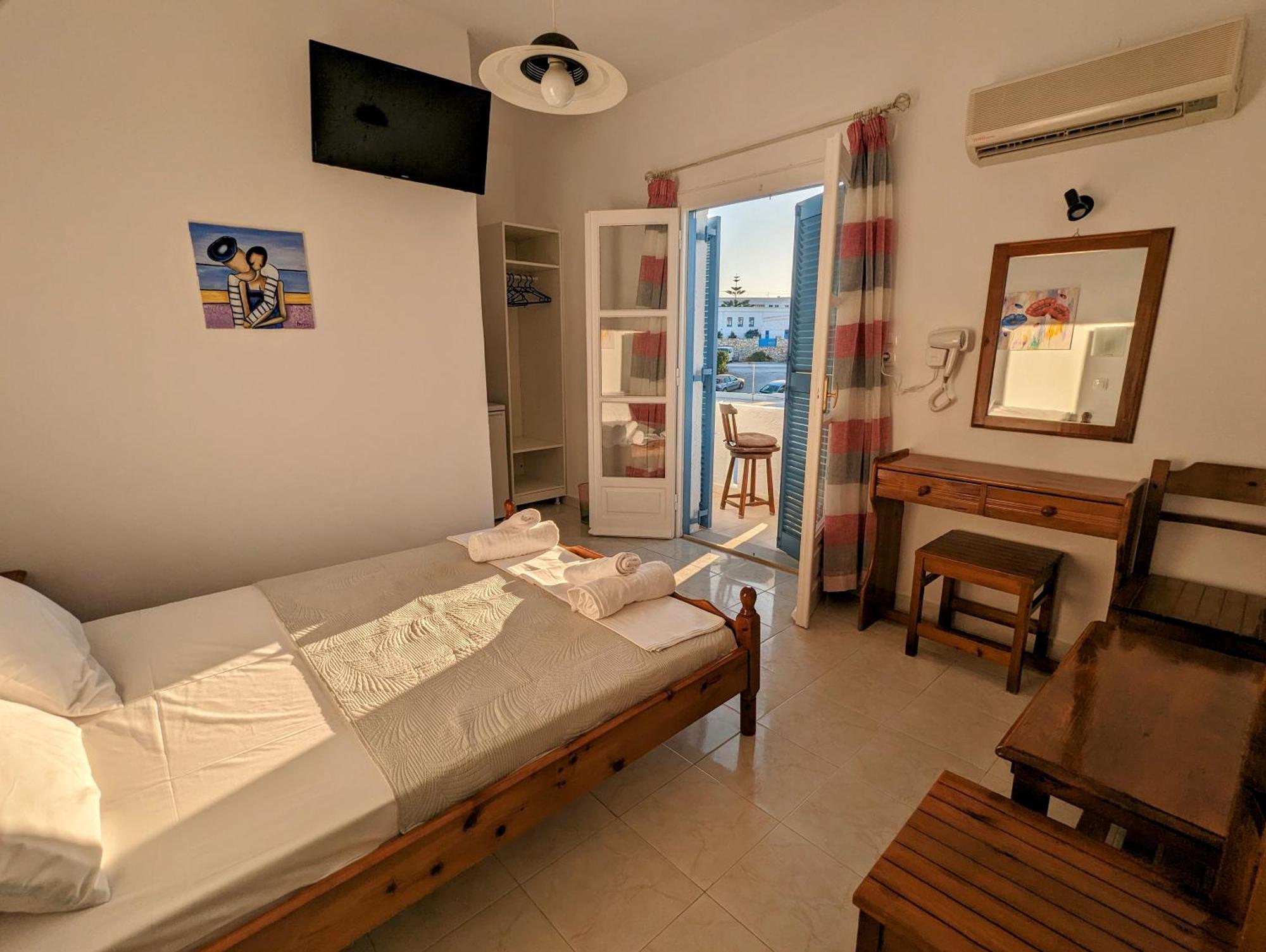Barbaras Aparthotel Naousa  Exterior photo