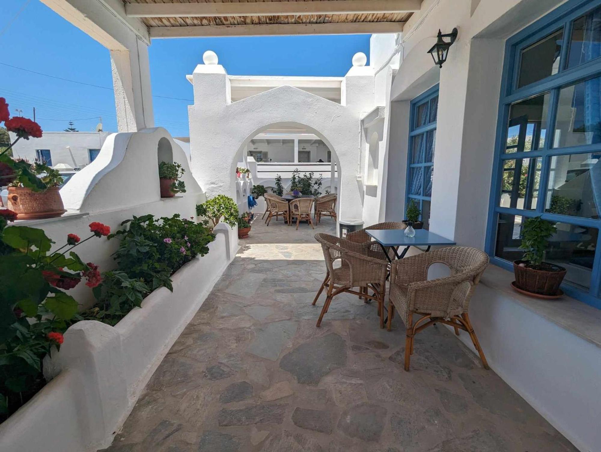 Barbaras Aparthotel Naousa  Exterior photo